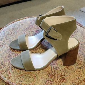 Nine West Garvanza green suede wood block sandal